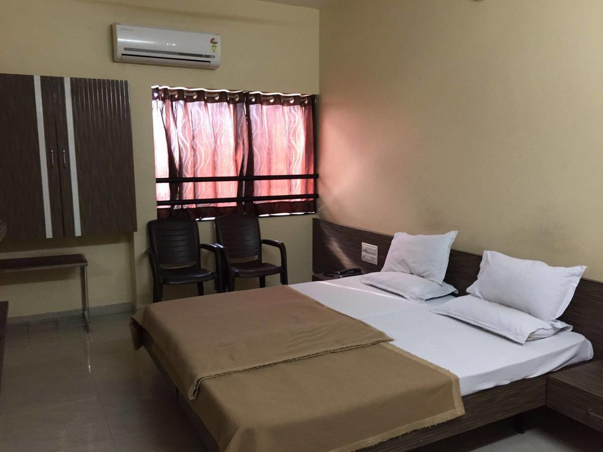 Hotel Vikas Palace 索拉普 外观 照片