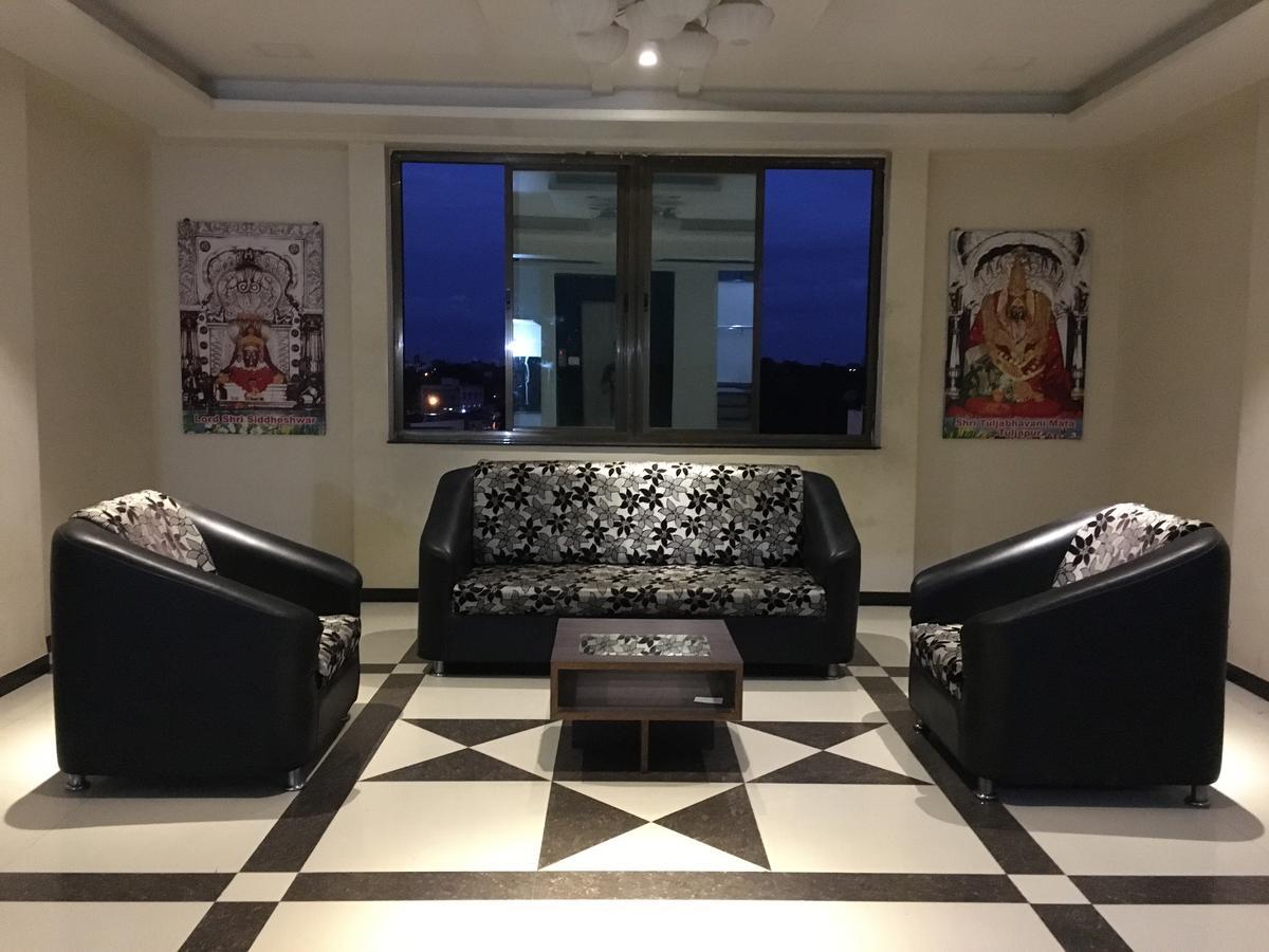 Hotel Vikas Palace 索拉普 外观 照片